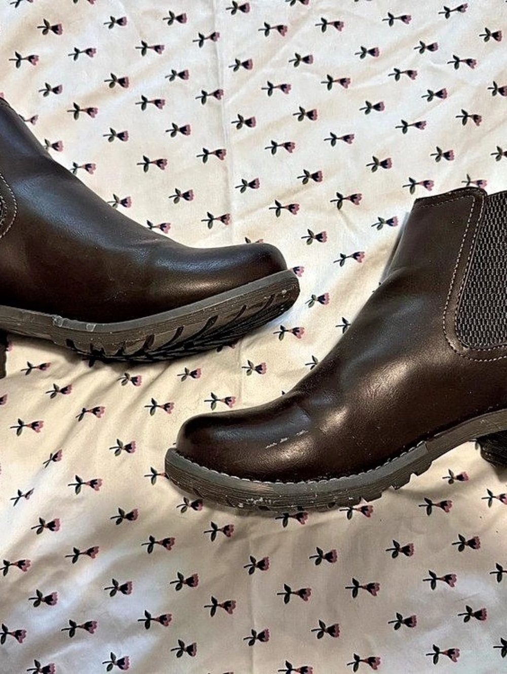 Eastland Jasmine Chelsea Boots in Brown US 9.5M